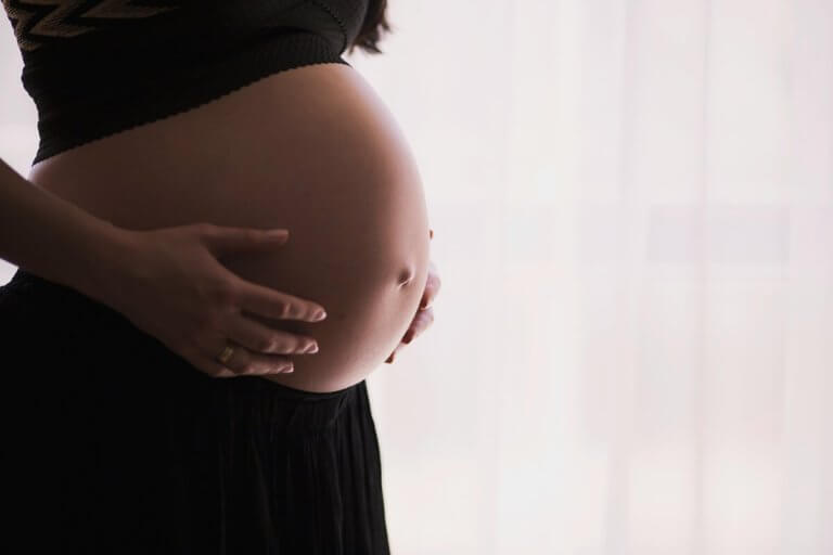 Pregnant woman wondering if its safe to visit the dentist